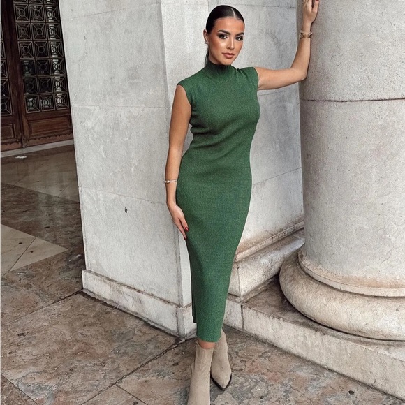 ZARA Fitted knit Midi Dress - fits size S/M - Picture 3 of 9